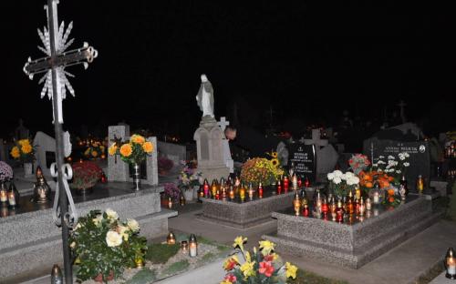 uroczystoscwszystkichswietych2013_50.jpg